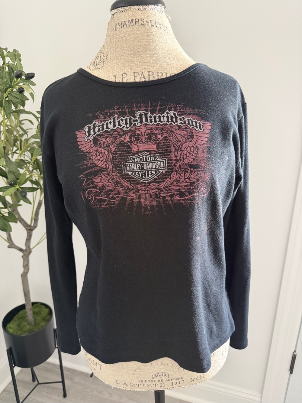 Harley-Davidson Black Long Sleeve Tee with Pink Crest Graphic